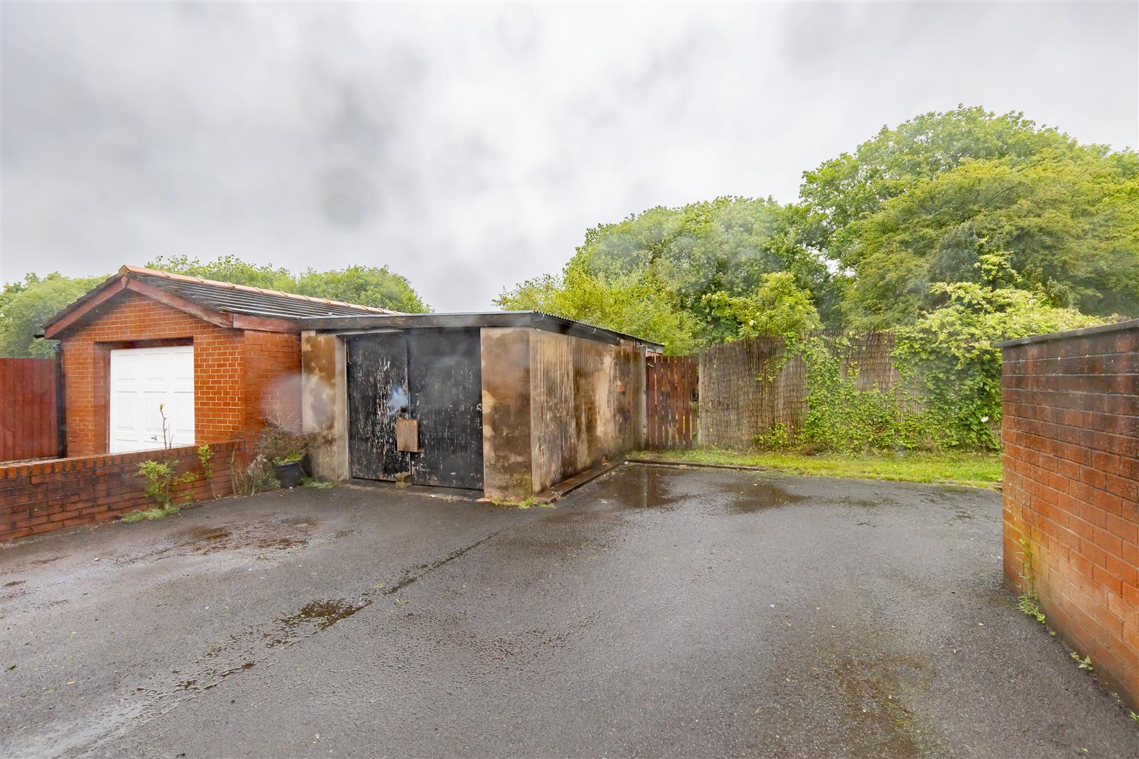 2 bed property in Mill Lane, Chorley